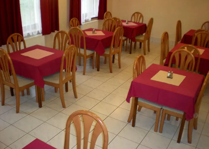 Stella Pensionat 3*